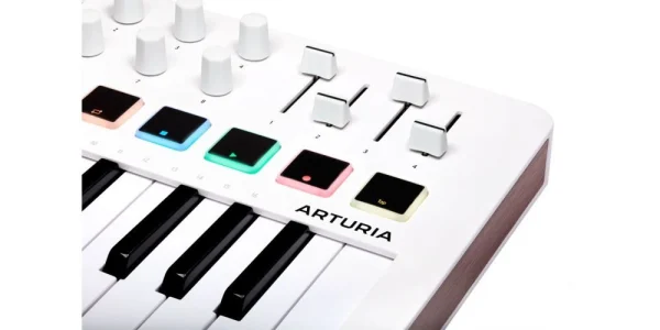 Arturia Minilab 3 White Controlador MIDI USB Compacto - Imagen 3